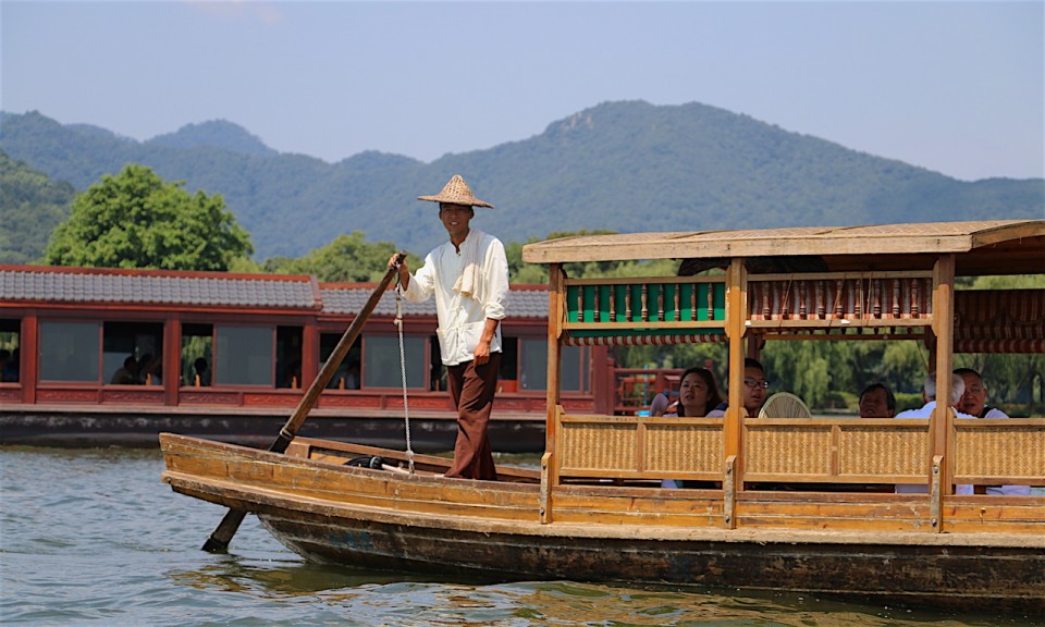 8 Auspicious Things to Do in Hangzhou