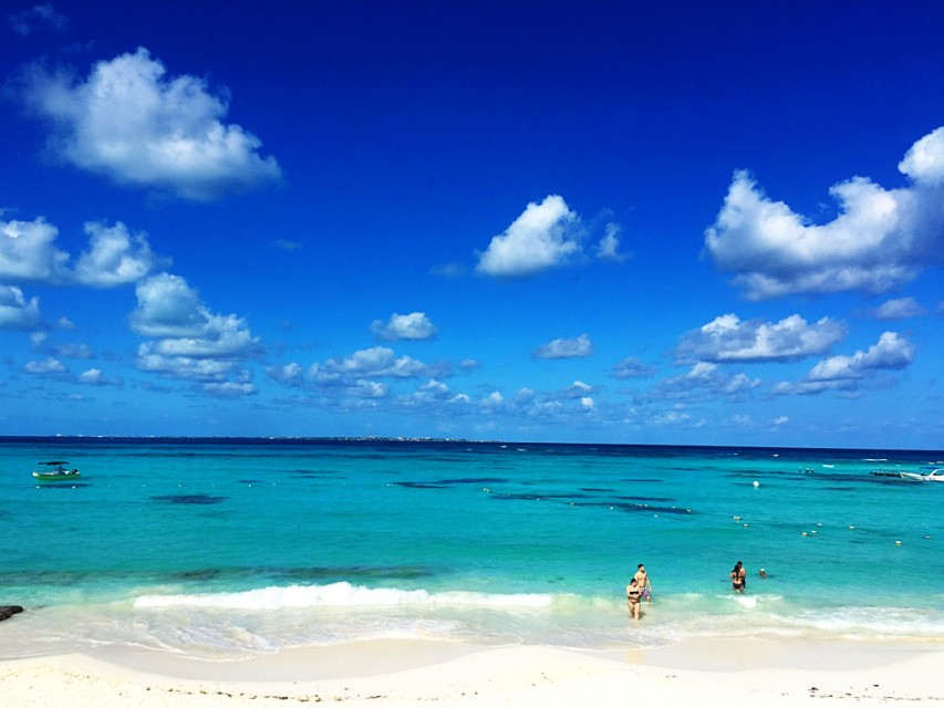 Luxury Family Accommodations in Cancun, Mexico