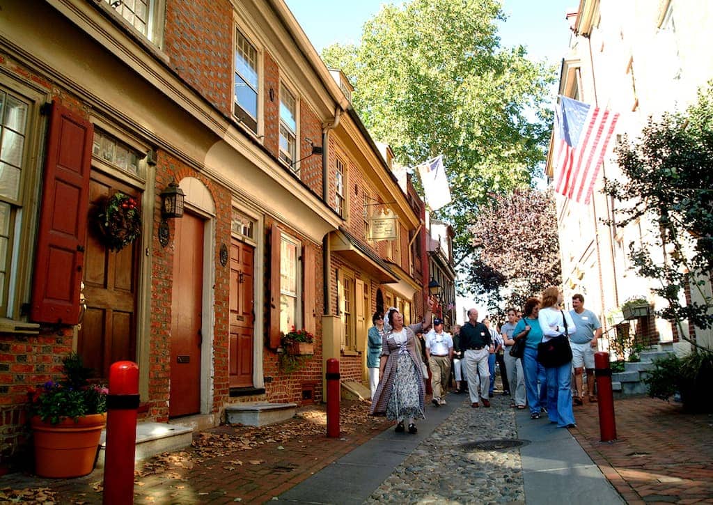 Come along with PointsandTravel as she shows us the family travel magical history tour.
