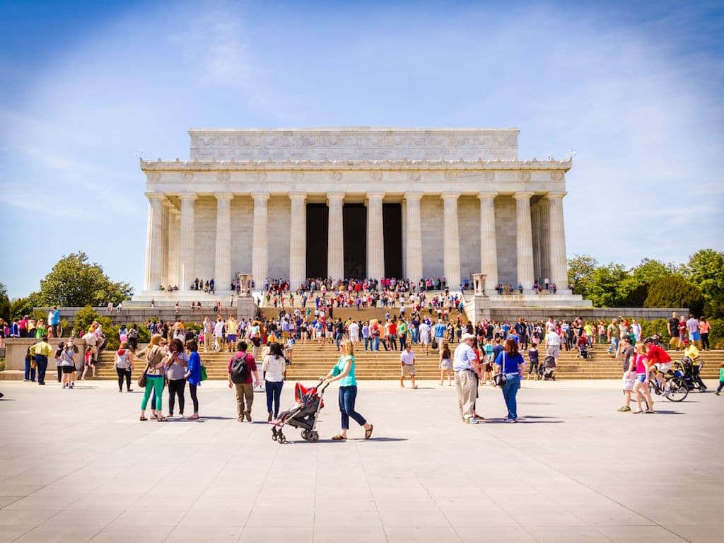 Come along with PointsandTravel as she shows us the family travel magical history tour.