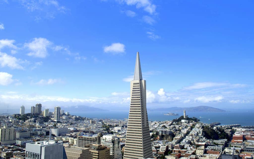 Come along with travel experts who reveal their dream romantic getaways in the USA.