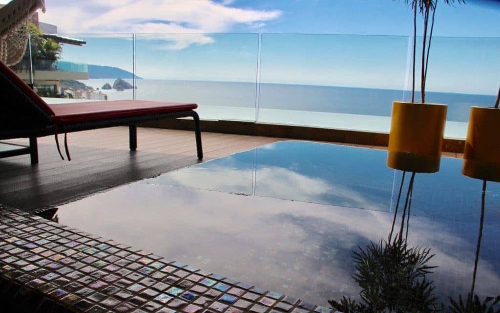 Come along with luxury travel writer Dr. Cacinda Maloney as she explores luxury within luxury - a new concept in a Puerto Vallarta Resort.