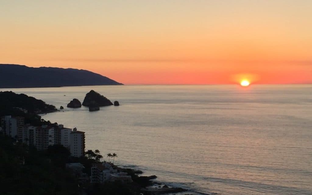 Come along with luxury travel writer Dr. Cacinda Maloney as she explores luxury within luxury - a new concept in a Puerto Vallarta Resort.