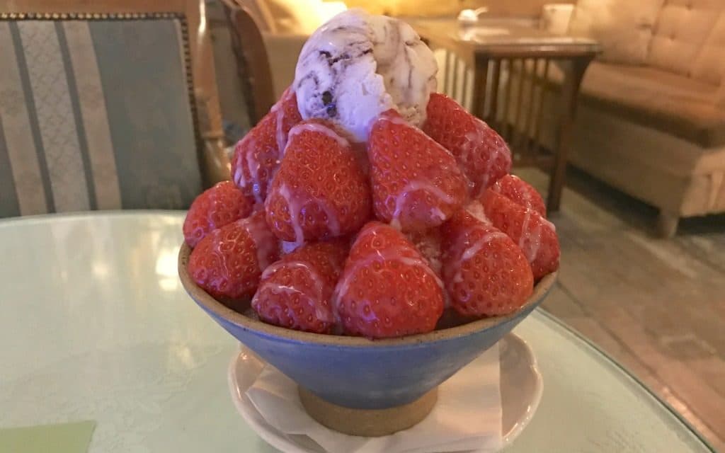 strawberry flake at Cafe Coin in Seoul
