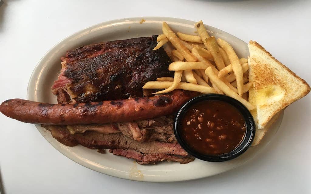 Obie's BBQ, ribs, meat, carnivore's dream