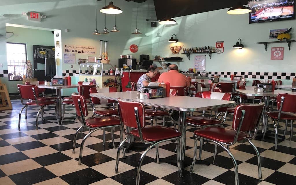 Obie's BBQ, ribs, roadtrip, diner