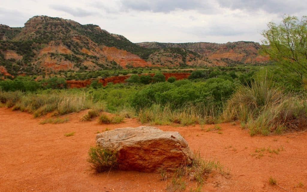 Come along with travel writer Dr. Cacinda Maloney of PointsandTravel.com as she shows us 7 things to do in Texas other than the Alamo!