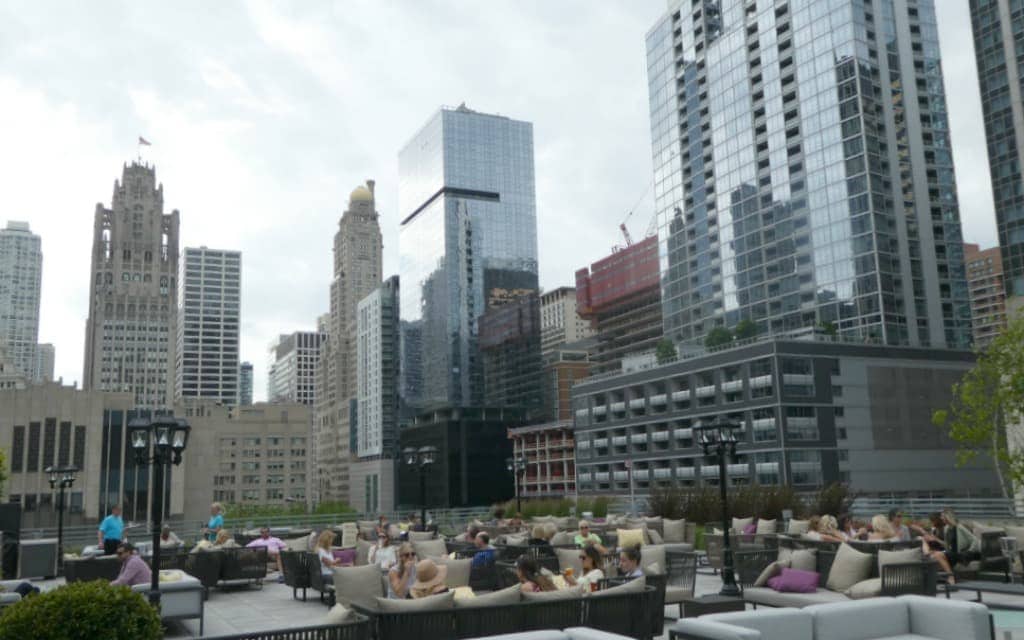 Chicago-Gems-Rooftop-Bars-Travelocity