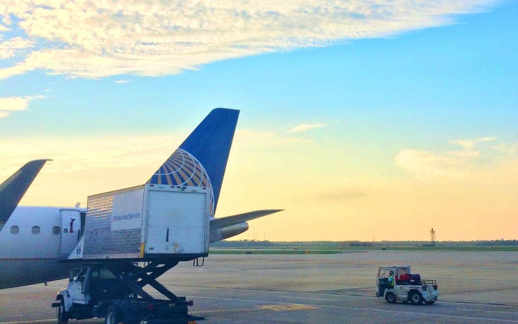 Tips on Staying Active in an Airport - Travelocity.com