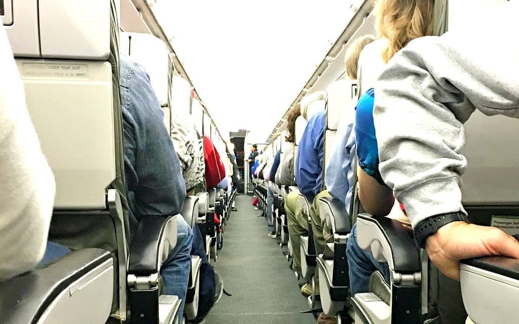 How to stay active in an airport - Travelocity.com