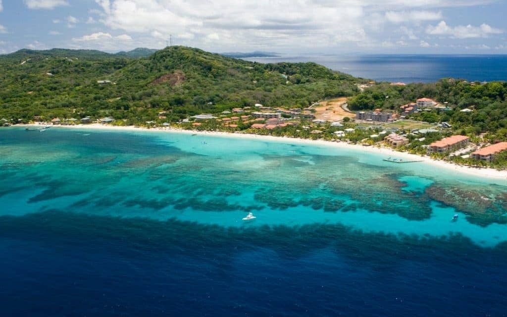 Under-The-Radar Honeymoon Destinations - Roatan, Honduras