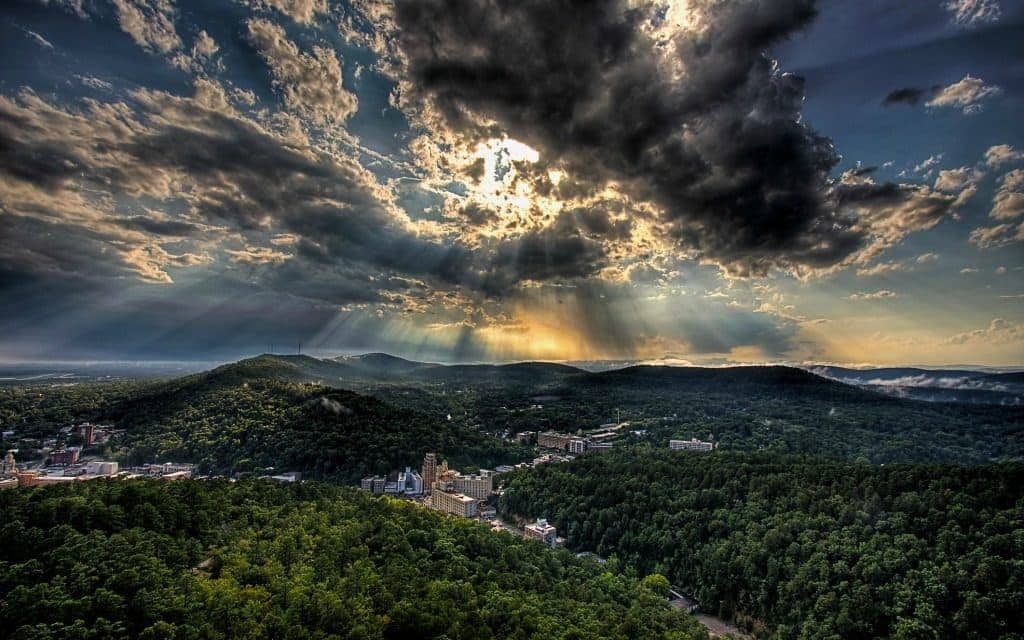 best places to see the 2024 eclipse- Hot Springs, Arkansas