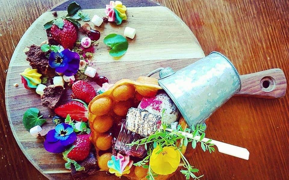 Prettiest food Australia - waffles