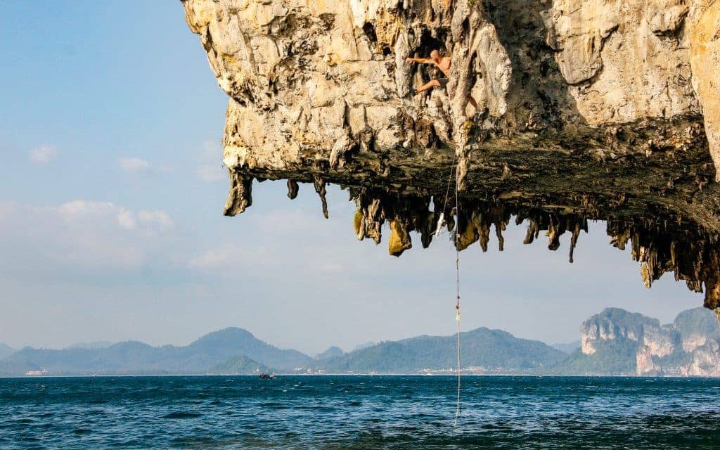 Bucket list activities: Cliff diving