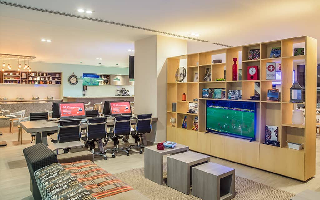 Fiesta Inn Lounge 360