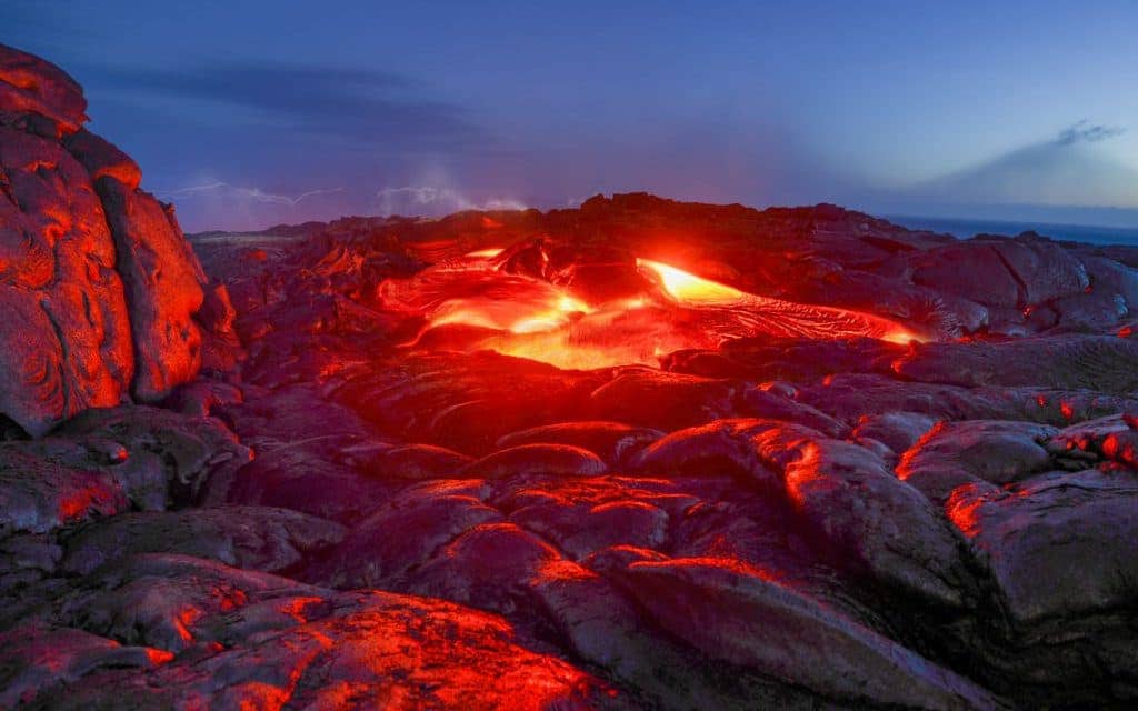 5 Unique Reasons We Love Hawaii's Big Island - Active Volcanoes