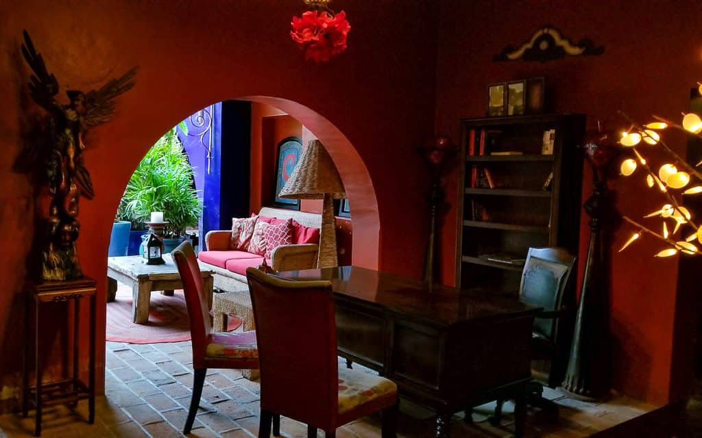 Hotel California La Paz
