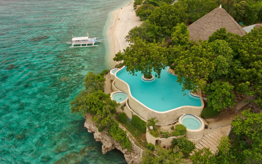 Bluewater-Sumilon-Island-resort-in-Philippines-by-Mike-Shubic