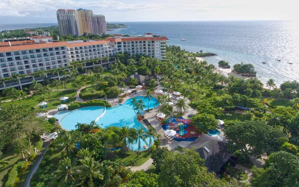 Cebu-Shangri-la-in-the-Philippines-by-Mike-Shubic