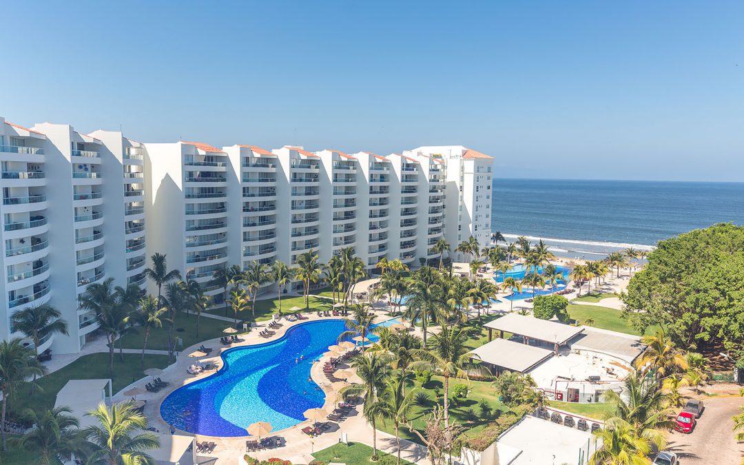 How to Experience a Luxury All-Inclusive Vacation in Puerto Vallarta, Mexico