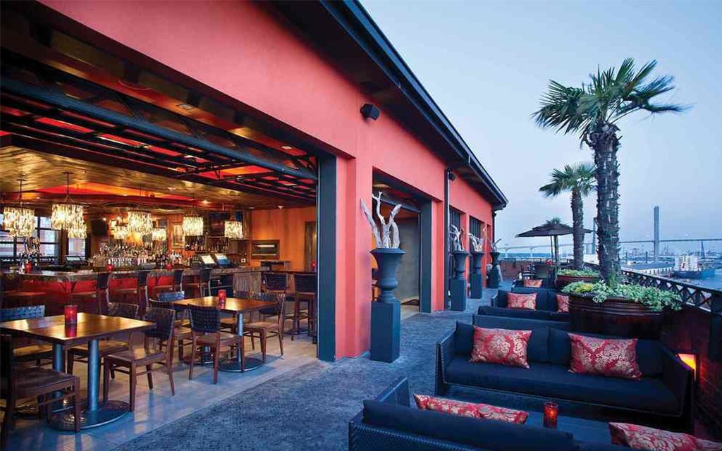 best outdoor hotel bars