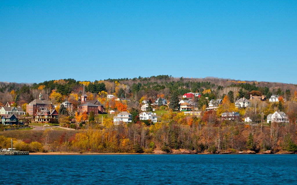 early leaf peeping destinations
