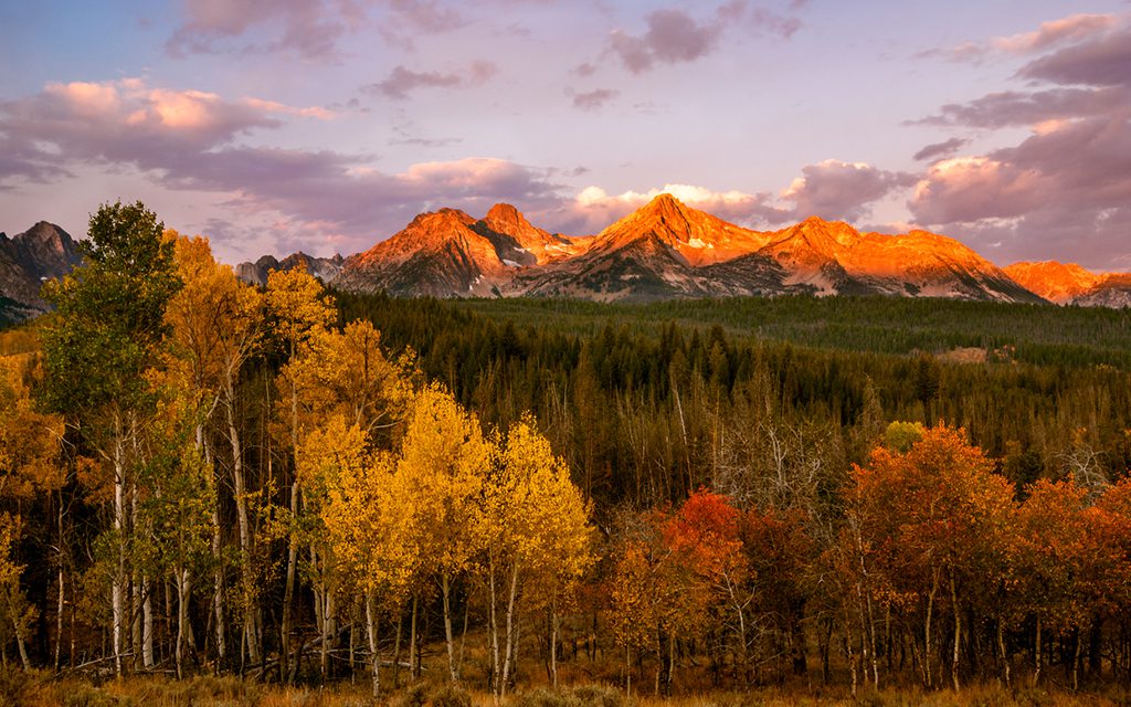 early leaf peeping destinations