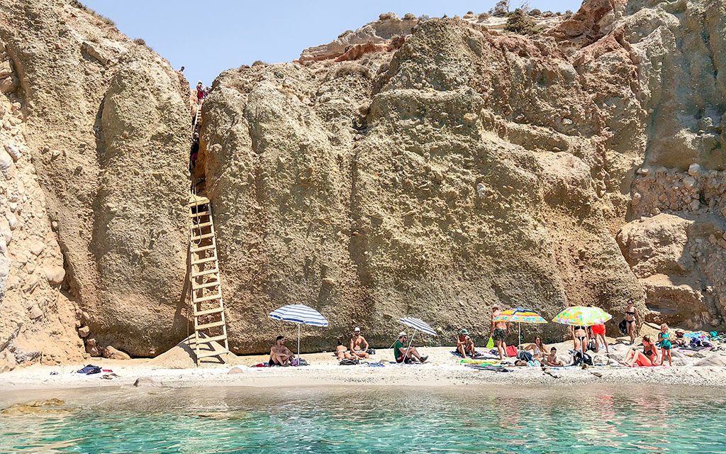 Tsigrado ladder and rope beach
