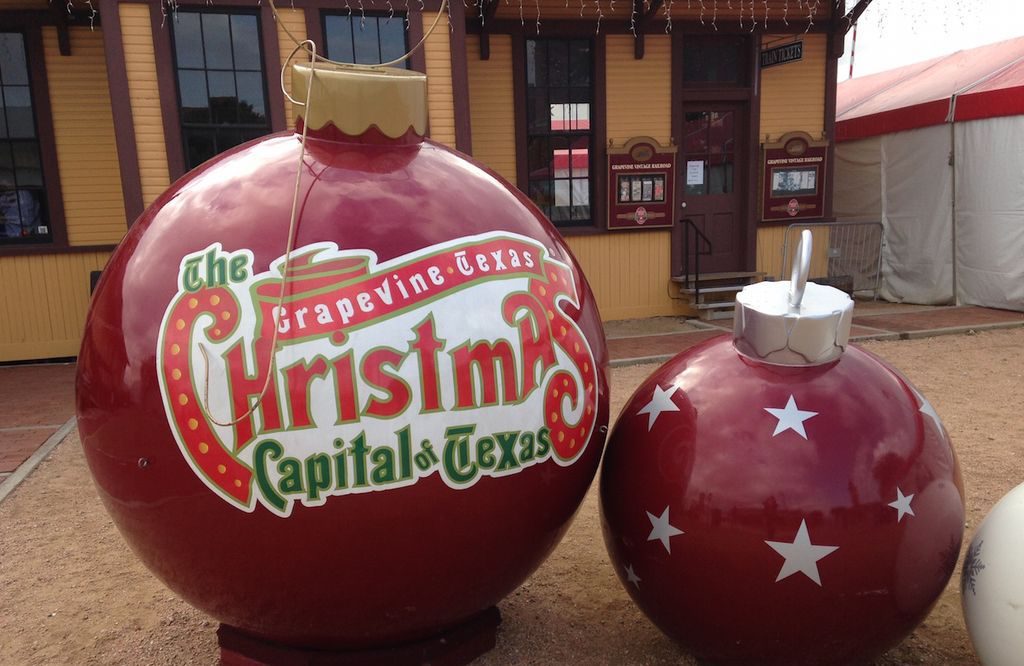 Best Christmas Destinations - Grapevine