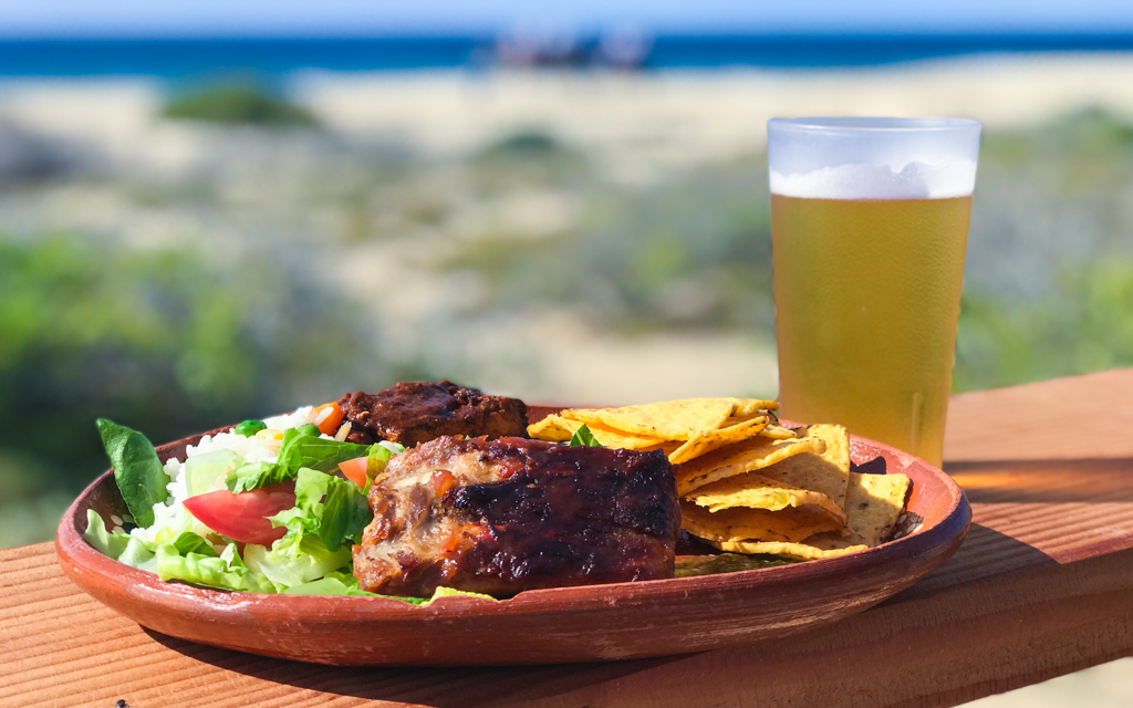 Everyone knows the west coast of Mexico is beautiful, but did you also know Cabo restaurants offer some of the best food in the world? This resort city boasting turquoise seas and white sand beaches is actually a gastronomic mecca, with incredibly fresh seafood and creative local ingredients.