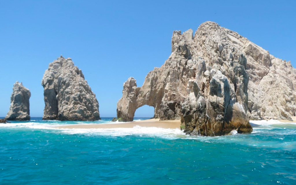Lover's Beach in Cabo San Lucas