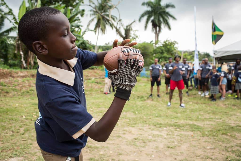 Have you ever considered taking part in volunteer opportunities while traveling? More and more destinations are making it easy to get involved.