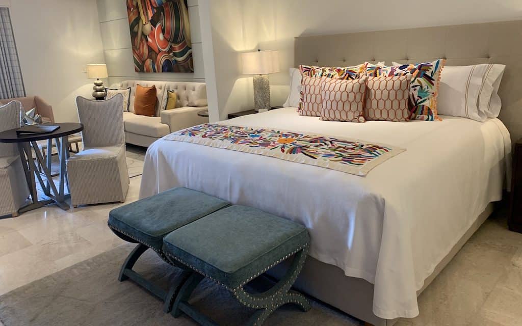 Grand Solmar Resorts in Cabo San Lucas offers 21 places to dine, giving guests choices of sophisticated upscale restaurants to small bites with ocean views.