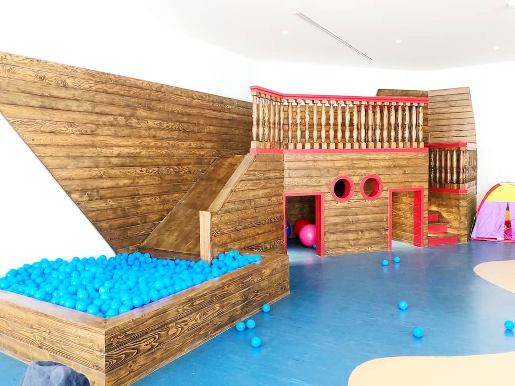 Kids club with a slide and a ball pit. | photo credit: Pattie Cordova