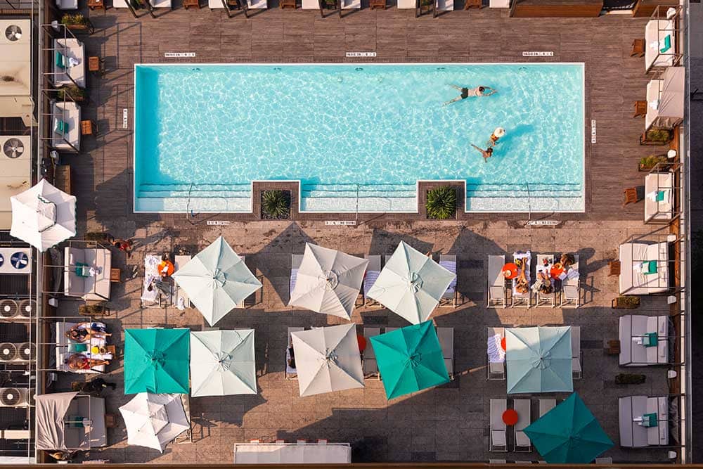 new-york-hotels-with-pool
