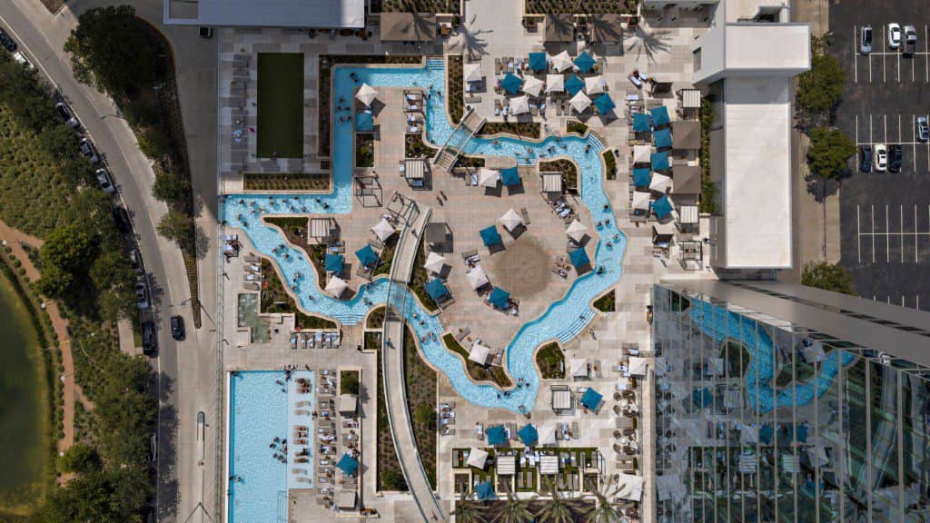 Marriott Marquis Houston, rooftop pool