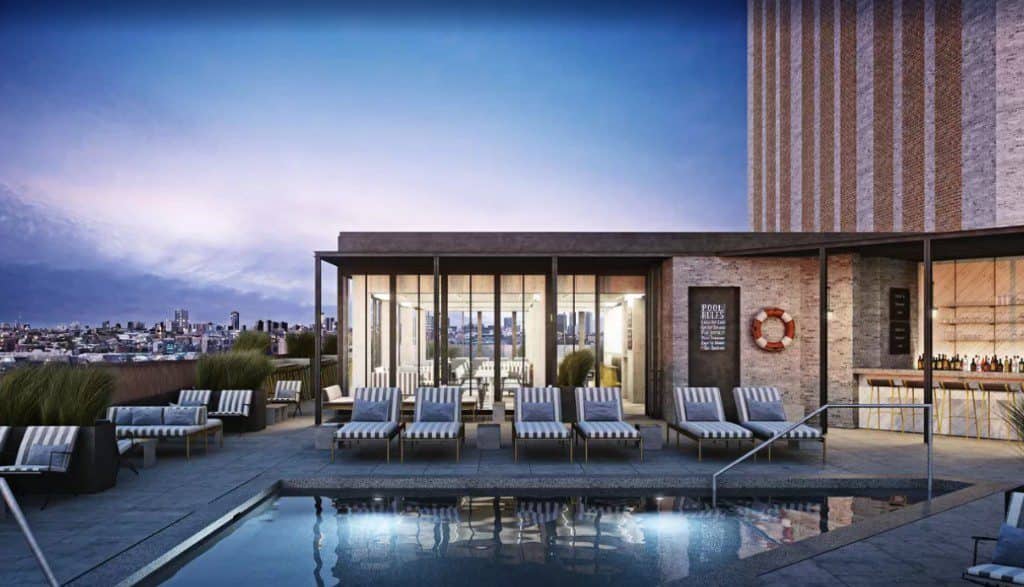 Robey Chicago, rooftop pool