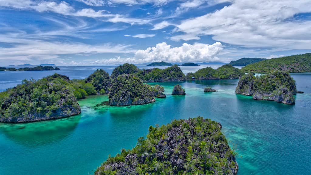 Raja Ampat a place that inspires photography. Photo by: Mike Shubic of MikesRoadTrip.com