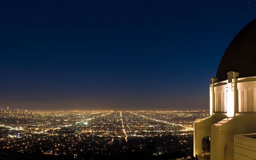 Recreate classic romantic scenes at these real life movie locations