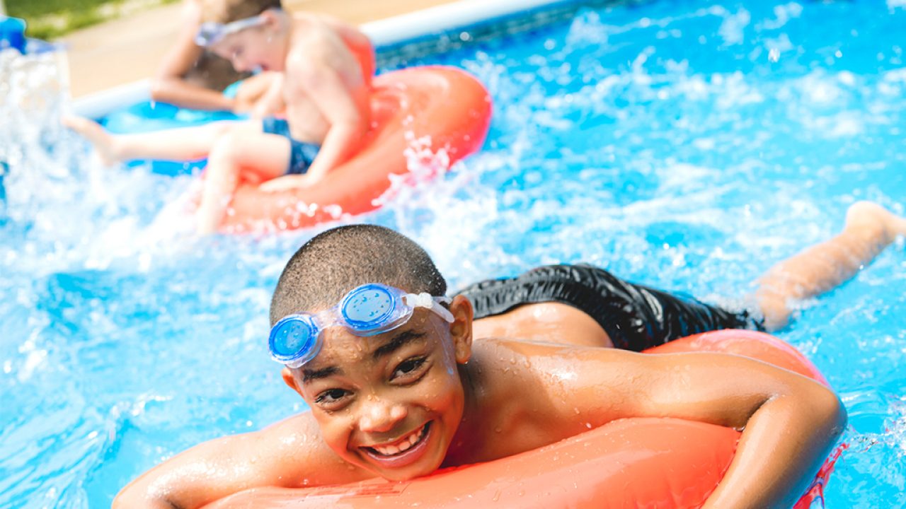 Las Vegas pools that are open in winter - Inspire