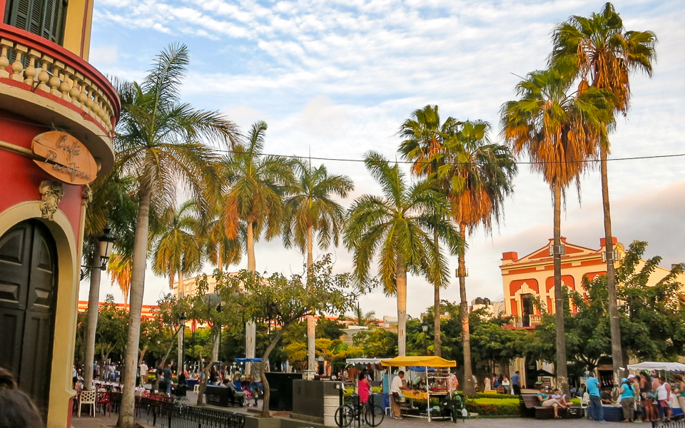 Plazuela Machado, Mazatlan - HoneyTrek.com